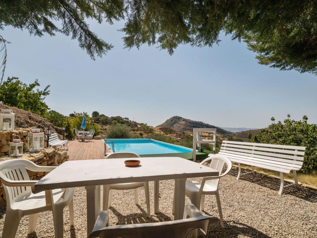Belvilla By Oyo Modern Villa In Nissoria With Pool Exterior foto
