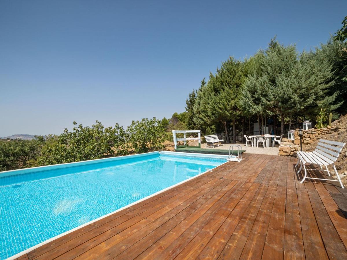 Belvilla By Oyo Modern Villa In Nissoria With Pool Exterior foto